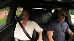 Реакция пассажиров на ускорение Tesla Model S