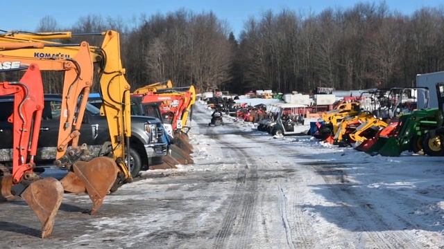 Lot 4889 2006 Yamaha RS Venture Snowmobile Selling at Auction 12/31/22 смотреть онлайн