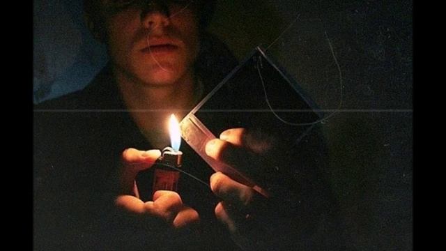 Я так и не стёр нашу с тобой единственную фотографию |лирика| смотреть онлайн