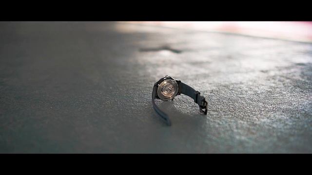 Omega Seamaster Diver 300M | La plongeuse urbaine смотреть онлайн