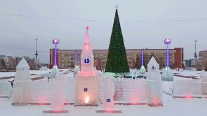 Магнитогорск, новогодняя ёлка на площади Народных гуляний (28.12.2022)