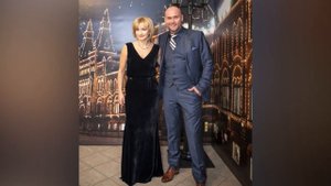 «Нежно держатся за руки»: Максим Аверин появился на красной дорожке в компании замужней актрисы