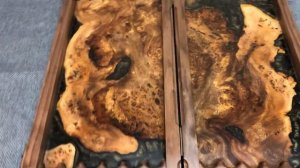 Дорогие нарды из капового карагача и эпоксидной смолы