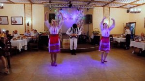 Молдавские танцы в ресторане Каса Мария