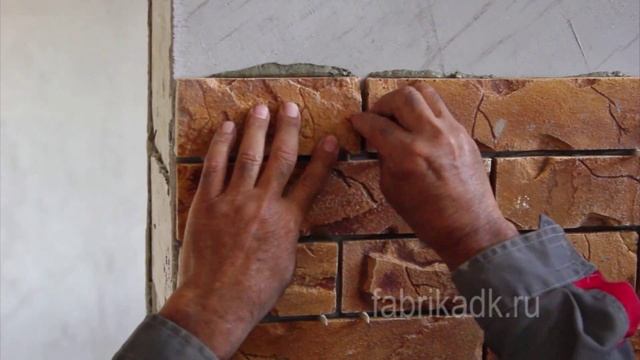 Укладка декоративного искусственного камня в интерьере частного дома смотреть онлайн