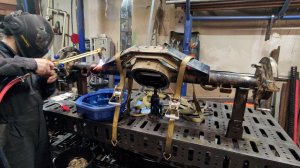 Выпрямляем мост своими руками / FORD 8.8 axle straightening DIY