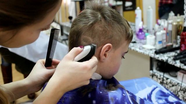 HOW TO CUT MEN'S HAIR // Basic mens haircut // hair tutorial
