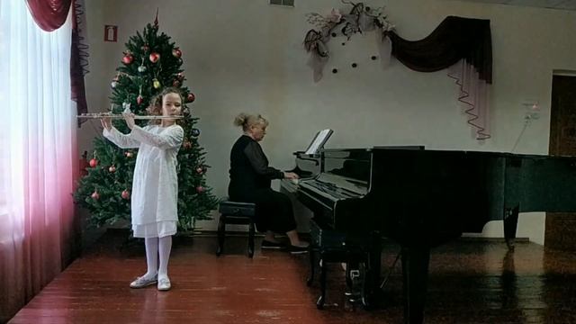 Ефимова Ульяна 1 кл. Русская народная песня " Во поле берёза стояла" М.Красев " Маленькая ёлочка смотреть онлайн