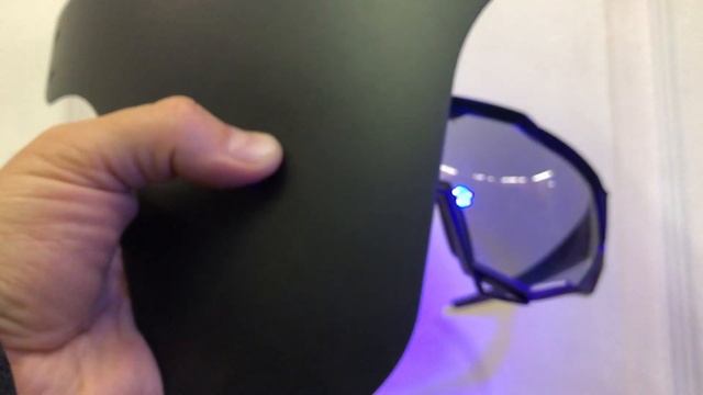 КАК РАБОТАЕТ ФОТОХРОМ В ОЧКАХ LYNX | НА СКОЛЬКО ЗАТЕМНЯЮТСЯ ВЕЛОСИПЕДНЫЕ ОЧКИ НА СОЛНЦЕ смотреть онлайн