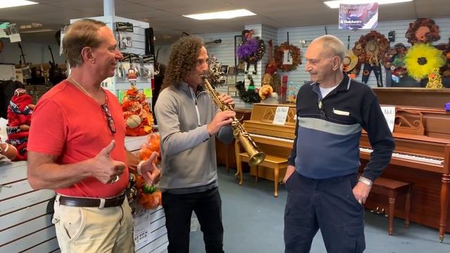 Kenny G. uses Champion music store for last-minute saxophone repairs смотреть онлайн