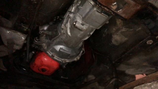 Обслуговування Volvo 244. Частина 2. Кардан, маховик і траверса. смотреть онлайн