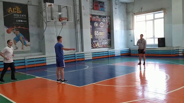 Прыжки через длинную скакалку смотреть онлайн