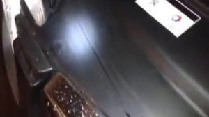 Peugeot 2008   Уплотнитель под капот