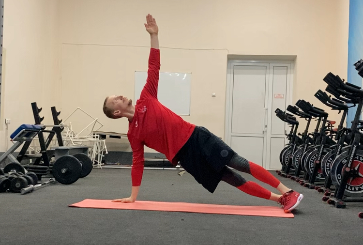 Отжимания с разворотом смотреть онлайн