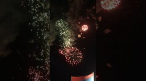 Праздничный салют В Ереване. Армения