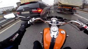 Драгстар 650 в пробке