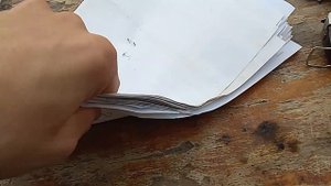 100 БУМАГ VS СТЕПЛЕР | СО СКОЛЬКИ БУМАГ СТЕПЛЕР ПЕРЕСТАНЕТ ИХ СКРЕПИТЬ!?