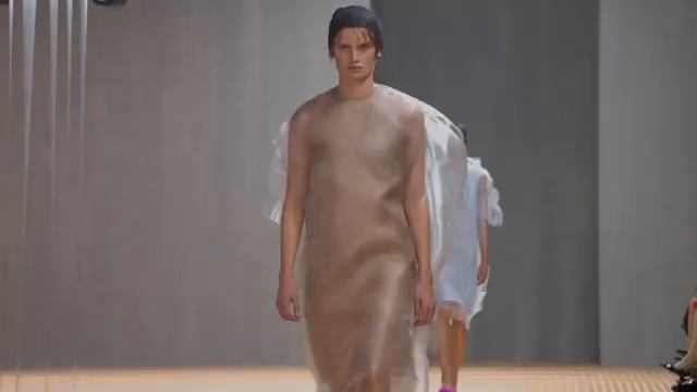 Prada Мода в Милане весна лето 2024 - Современные тенденции стиля