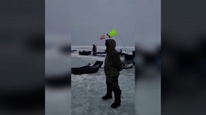 Шокирующие видео спасения рыбаков и снегоходов. Сахалин.