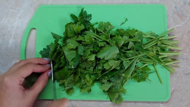 Соус  из петрушки. Витаминный зелёный соус