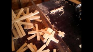 Как сделать новогоднюю елку из дерева