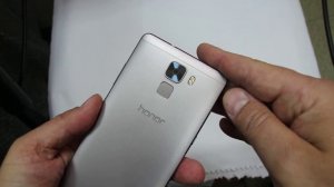 Обзор Huawei Honor 7 - первый.