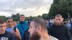 ЛЕВ ПРОТИВ vs ВДВ Если б не менты,КОНЕЦ им всем!