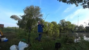 Пьяная кукуруза на рыбалке показывает чудеса