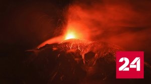 На Камчатке извергается вулкан Ключевской - Россия 24