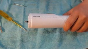 Отключается фен-щетка PHILIPS HP8664? Разбирай, скопилась пыль. Видеоинструкция по разбору корпуса