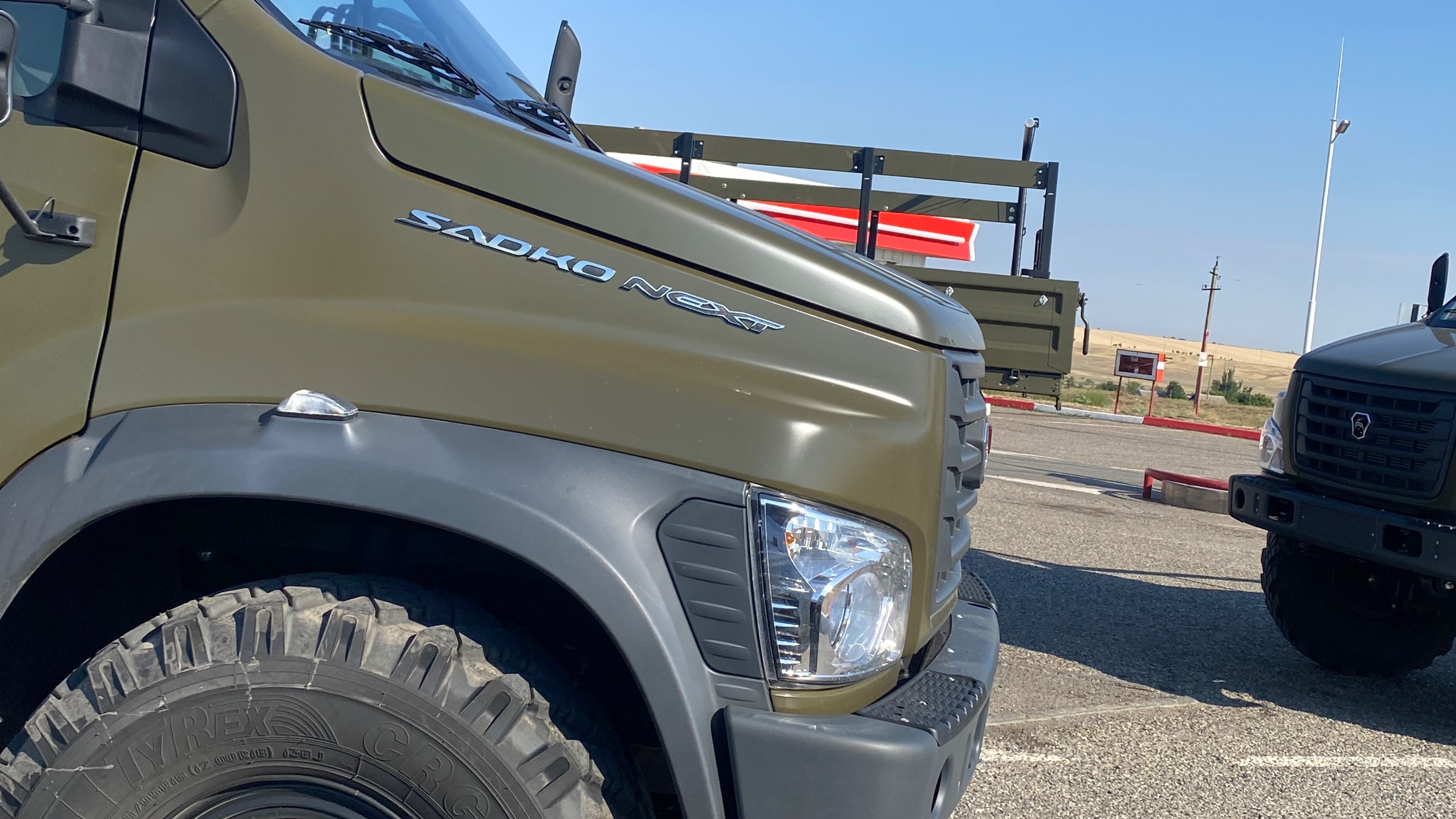 Перегон новых машин Sadiko Next из одного региона в другой смотреть онлайн