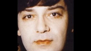 Емил Димитров - Вън вали (1967), (плюс част от оригиналното изпълнение на Патриция Карли, 1964)