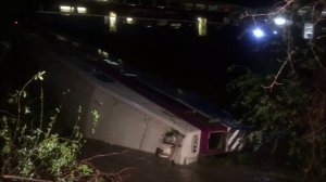 США. Поезд упал в реку (08.03.2016 г.)