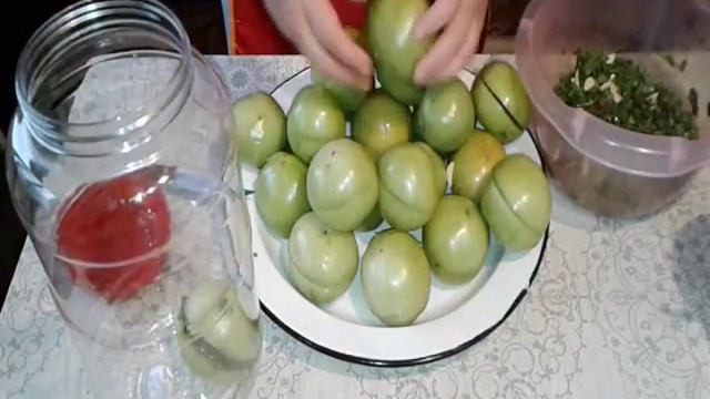 Соленые зеленые помидоры