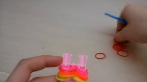 как сделать перо из резинок