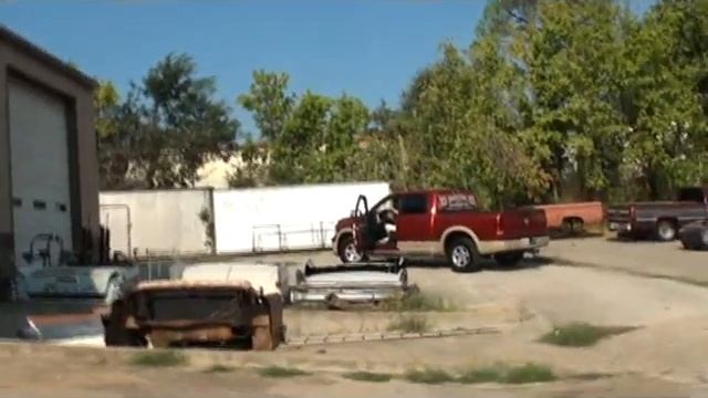 Hot Rods and Custom Cars-FREE LABOR At The Body Shop. Part 2 смотреть онлайн