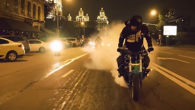 Сумасшедшие покатушки по Москве на мотоциклах смотреть онлайн