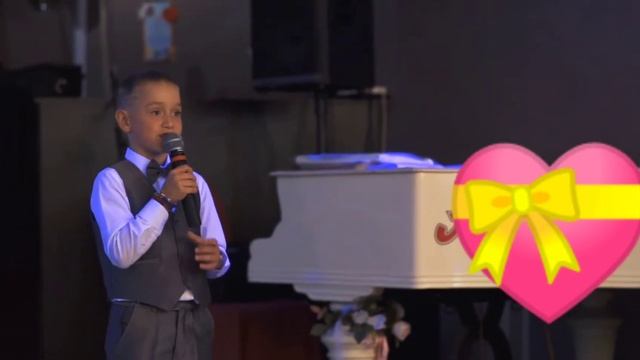 Песня на свадьбу дяде. Поет маленький племянник. смотреть онлайн