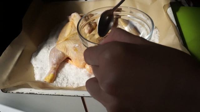 КУРИЦА НА СОЛИ самая вкусная жареная курица