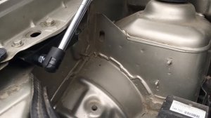Газовые упоры капота Ниссан Альмера g15