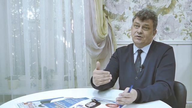 Чем отличаются журналисты, рекламщики и специалисты по связям с общественностью? смотреть онлайн