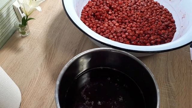 ВИШНЕВОЕ ВАРЕНЬЕ - ВАРИТ СЕБЯ САМО