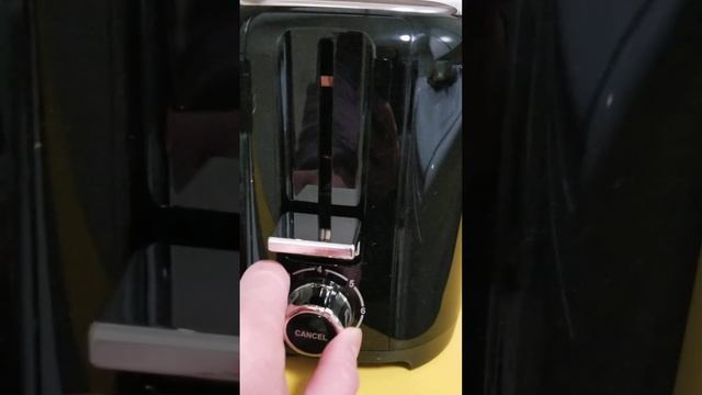 Hamilton Beach 2 Slice Toaster with Extra-Wide Slots - fit for thicker breads and bagels смотреть онлайн