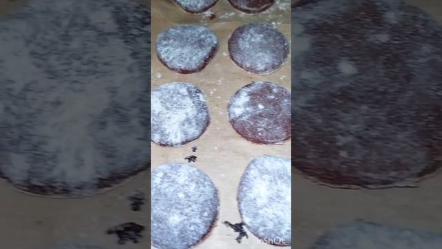 НАСТОЯЩИЕ ШОКОЛАДНЫЕ ПРЯНИКИ— ВКУСНЕЕ ЧЕМ В МАГАЗИНЕ! смотреть онлайн