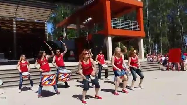 Крутые барабаны. смотреть онлайн