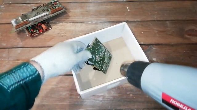 Можно ли строительным феном отпаять детали на плате? смотреть онлайн