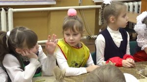 Изготовление Домовёнка. Урок технологии в 1 классе.