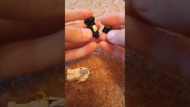 Как собрать из LEGO Большого камерамена Учёного