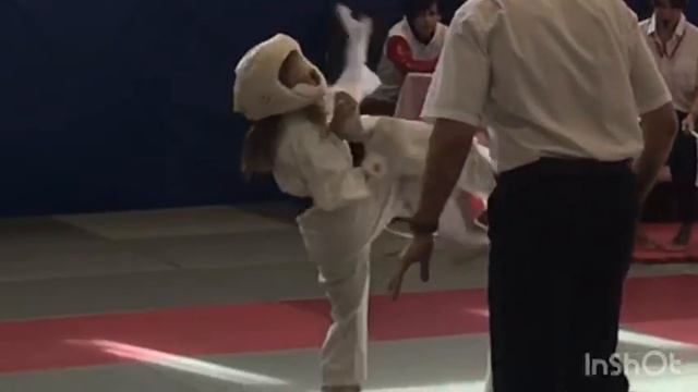 Первый бой, первый турнир, первая ПОБЕДА !!! Kyokushin karate