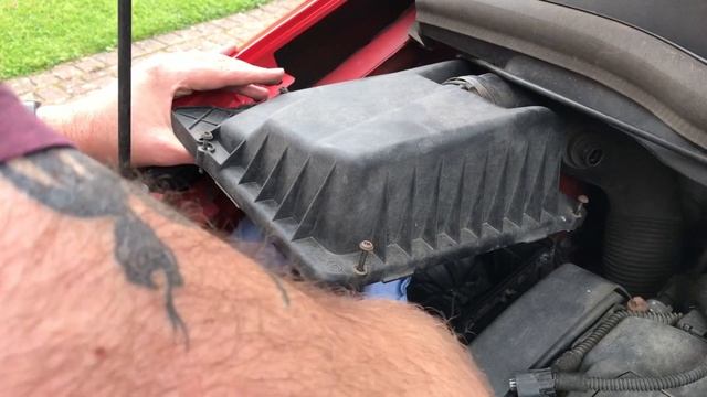 How to change an air Filter on a Vauxhall Opel Zafira b смотреть онлайн